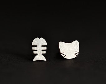 Sterling Silver Cat/Kitty Head & Fish Bone Stud Earrings