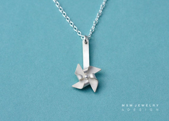 Handfolded Spinnable Sterling Silver Pinwheel Necklace (post up)