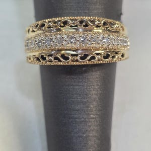 Estate natural diamond band ring 10k yellow gold size 5.75