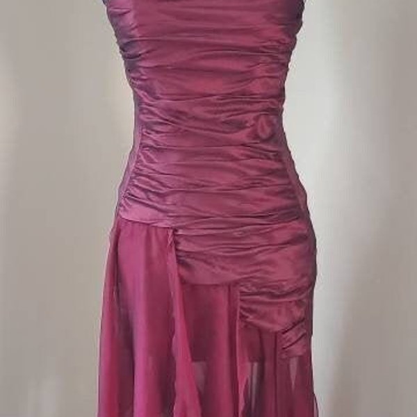 Jessica McClintock Burgundy Strapless Ruched Gown Asymmetrical Hem Silk Chiffon Bodice Size 6 Maroon Scarlet Red Holiday Prom Cocktail Party