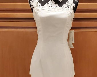 Scott McClintock Halter Top High Back Wedding Dress 1990s White Sheer Lace Applique Trim Peplum Bustle Skirt Prom Party Tags Perfume Size 6