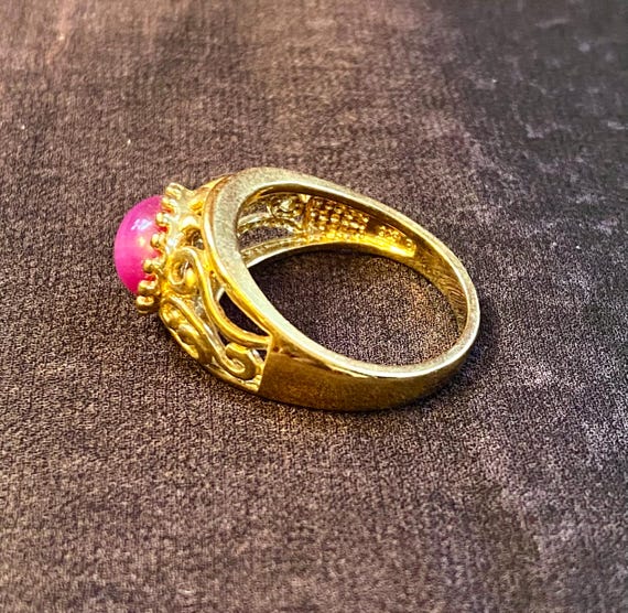 Gold Plated Pink Star Ruby Scrollwork Ring Size 1… - image 3