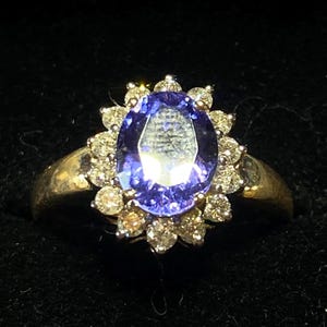 14K Gold 1.75ct Tanzanite and Diamond Ring – Size 7, 4g Elegant Sparkle