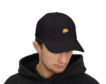 Gorra de papá bordada con empanada: un regalo para los amantes de la comida latina