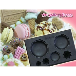 Macaron and whipped cream plastic mold. Floree miniature mould/mold. Three sizes of macarons in one mold.