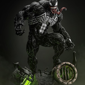 Puede incluir: Estatua detallada de Venom, un personaje de Marvel Comics, en una pose dinámica. La figura es predominantemente negra con detalles blancos y una larga lengua roja. Se alza sobre una base rocosa con elementos verdes brillantes, mostrando texturas intrincadas y una expresión amenazante.