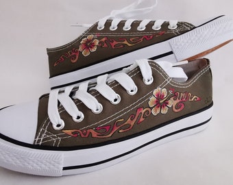 baskets kaki peintes polynésie tattoo