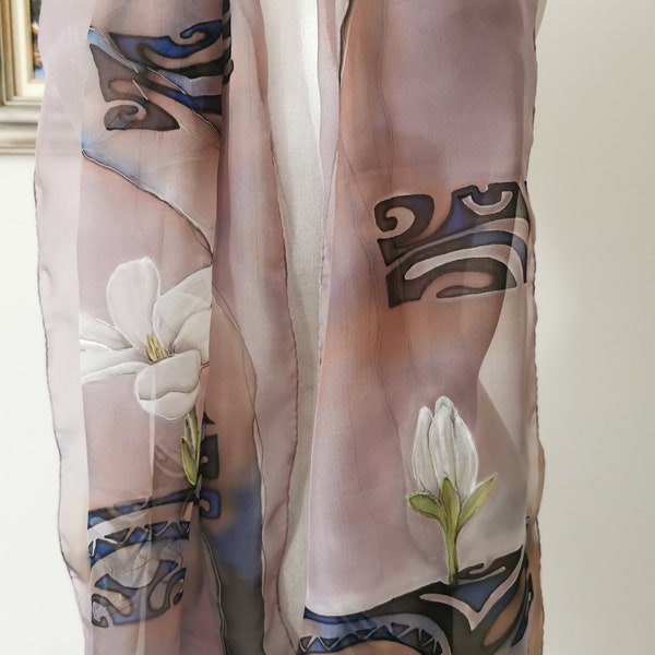 écharpe en mousseline de soie peinte à la main tiare Tahiti, polynésie