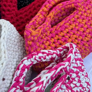 BASIC BAG - kleine gehaakte handtas