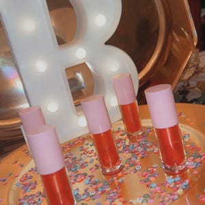07 APPLERED Lip Gloss – Juicy Red Tint with Clear Shine | Hydrating, Non-Sticky, Vegan Gloss for a Fresh, Glossy Pout