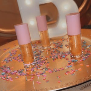 06 JELLO Lip Gloss – Orange Tint with Clear Shine | Hydrating, Non-Sticky, Vegan Gloss for a Juicy, Glossy Pout