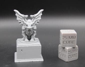 Miniature Gargoyle Statue And Plinth Base Dnd RPG wargame skirmish