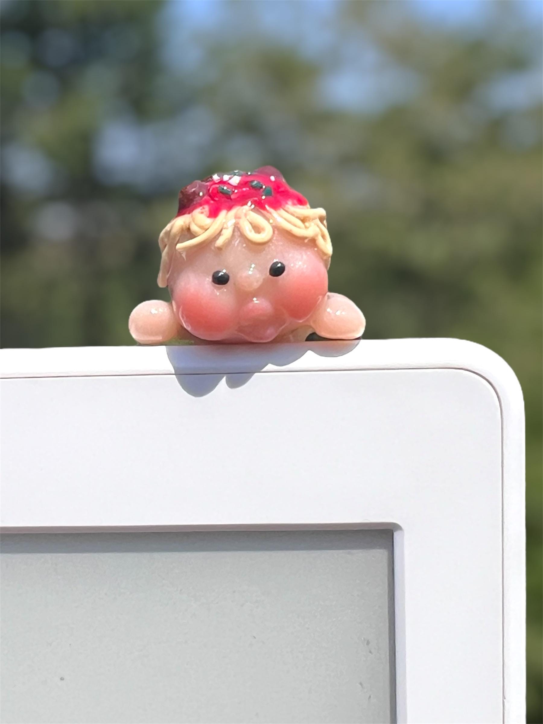 Take Sonny Angel with you wherever you go with the Mini