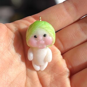 Kawaii Mini Cabbage Baby Keychain,Unique Handmade Vegetable Charm,Quirky Miniature Food Phone Strap,Fun Veggie Key Holders, Gift Food Lovers