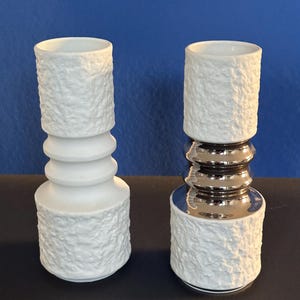 Royal Porzellan Bavaria KPM Germany Handarbeit 1970&#39;s Vase Op Art Pop Art  Bisque porcelain matte white silver Set of 2 West German Ceramics
