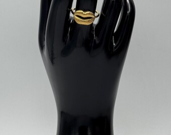 Uworld Stainless Steel Lips Finger Ring