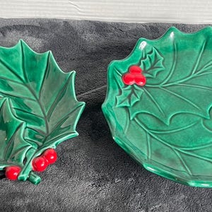 2 Vtg Holland & Atlantic Mold Green Ceramic Christmas Holly Candy Serving Dish