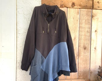 Vestido sudadera reciclado: patchwork negro y azul, talla XXLarge