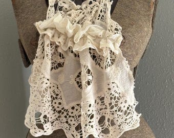 Boho Ruffled Necktie Collar: Shabby Chic Tattered Scarflet