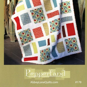 Pepperland Quilt Pattern, 7 Fat Quarter FQ Friendly, Abbey Lane Quilts ALQ178, Patchwork Throw Quilt Pattern, Large Print Quilt