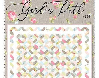 Garden Path Quilt Pattern, Acorn Quilt and Gift AQG298, Fat Quarter FQ Friendly, Double Lattice Quilt Pattern, Brenda Riddle