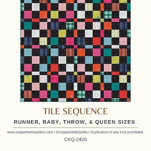 Puede incluir: Un patrón de edredón con un diseño de patchwork. El diseño presenta cuadrados en varios colores, incluyendo rosa, naranja, verde y azul, sobre un fondo negro. Se muestra el texto "TILE SEQUENCE", junto con opciones de tamaño.