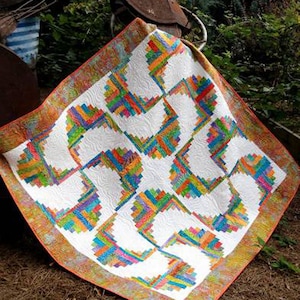 Rainbow Swirls Quilt Pattern, CLPJAW032, Fat Quarter Friendly Pattern, Creative Grids Curvy Log Cabin Ruler CGRJAW6, Cut Loose Press