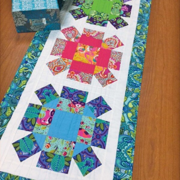 Square Table Runner - Etsy