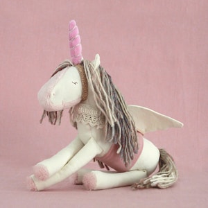 9&quot; Unicorn / Horse doll - Digital PDF pattern and Sewing Instructions