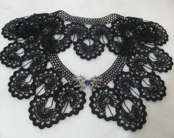 Vintage Crocheted Collar Necklaces