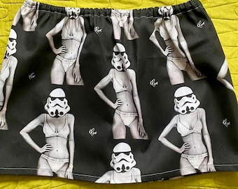 Pieandbelle micro mini sexy storm trooper Star Wars 80’s retro skirt. Elasticated waist size 8 10 small hand drawn