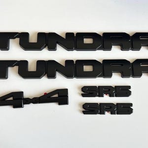 2022 Toyota Tundra Black Emblem Tailgate Insert Badge – Emblems LA - Foto 10