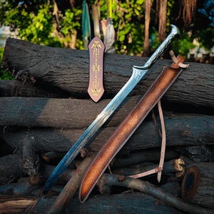 Handgemaakt fantasiezwaard – gegraveerd stalen mes – decoratief verzamelzwaard – aangepast middeleeuws zwaard – uniek cadeau voor cosplay en display