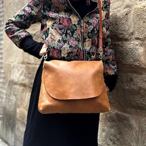 Tan Leather Big Crossbody Bag. Soft Leather Simple Everyday Leather Purse With Zipper and Flap for Women. Soft, Lightwight Bag. MORE COLORS