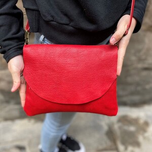 Red Women's Crossbody Bags