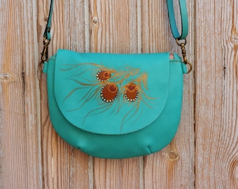 Handgefertigte Leder Crossbody Geldbörse: Peacock Design Boho Tasche