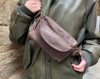 Unisex  Leather Brown Fanny Pack / Belt Bag for Women or Men.  Crossbody Leather Bum Bag. Brown Chest Bag. Genderless Brown Fanny pack