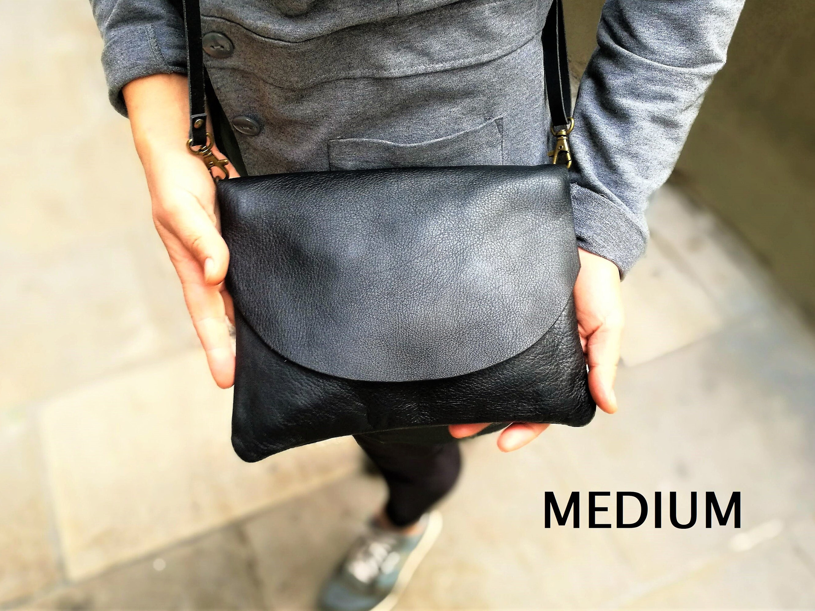 Small Black Everyday Leather Crossbody Bag: Handmade  display picture 1