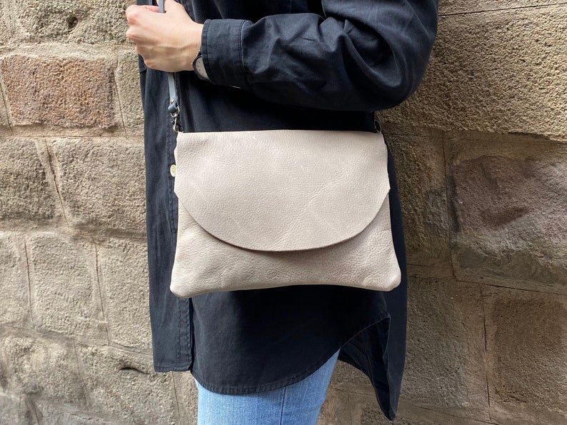 Light Grey 3 Diferent Sizes Crossbody Purse. Soft Leather, Crossbody Bag with Zipper for Women. Grey Leather Everyday Minimal Casual Purse image 4