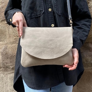 Light Grey 3 Diferent Sizes Crossbody Purse. Soft Leather, Crossbody Bag with Zipper for Women. Grey Leather Everyday Minimal Casual Purse BIGGER