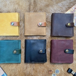 Carteira de couro colorida para homens. Carteira masculina fina dobrável, preta, marrom, mostarda, amarela ou verde. Carteira minimalista para presente para ele.