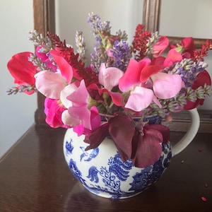 Vintage willow pattern jug
