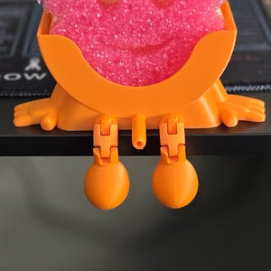 Scrubb daddy, mommy , etc. Holder with drain