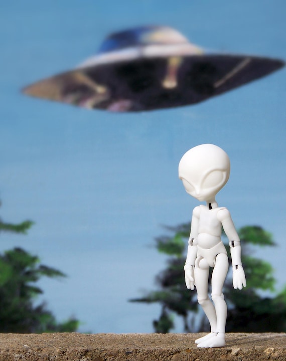 Alien Doll Kit: Dollhouse sized 3D printed resin unpainted blank bjd - UAP disclosure UFO files declassified grays grey aliens ET bug eyes