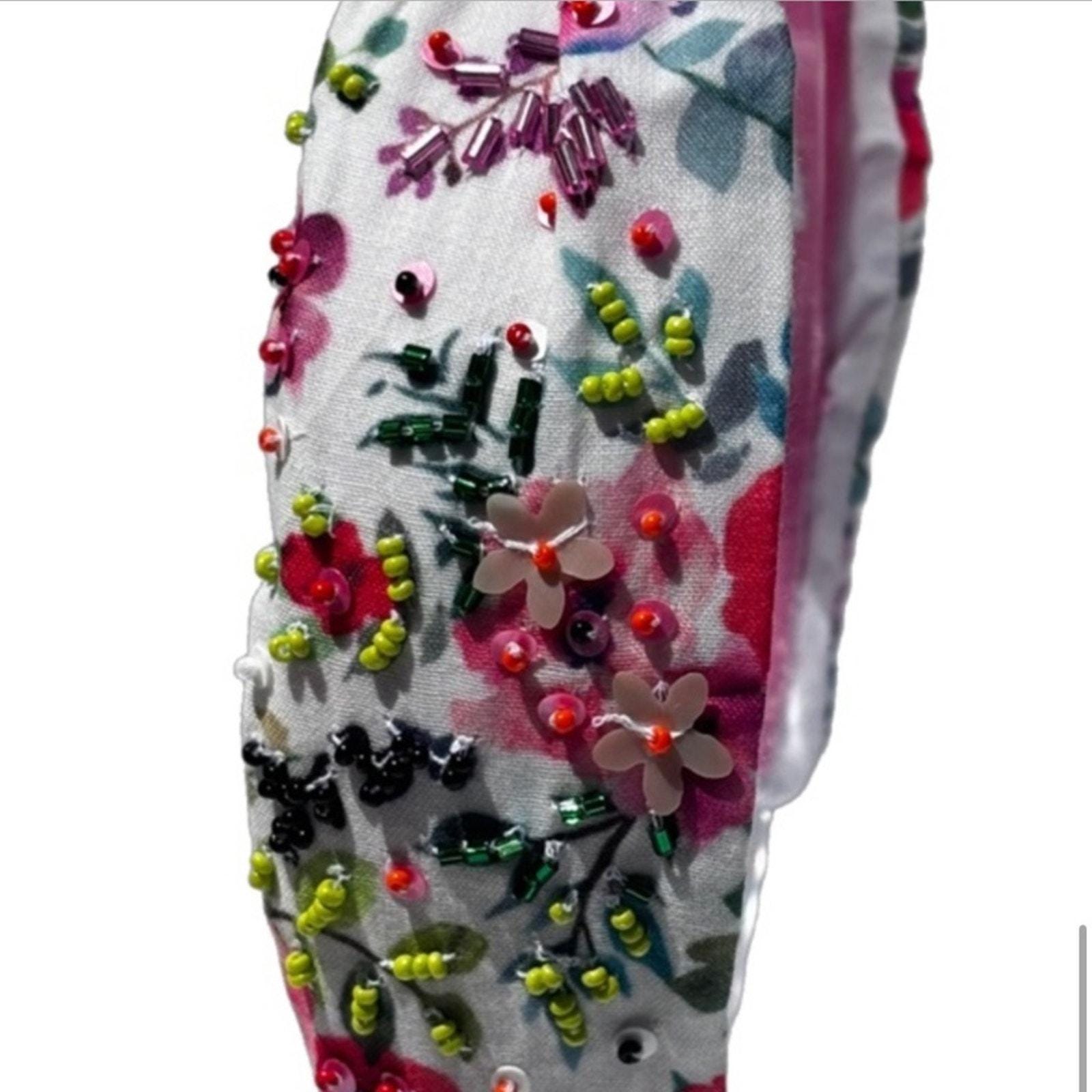 249. NEW The Groovy Daisy Flower Beaded Brooke Shade Designer Headband The Summer Floral Beaded Headband - Etsy main image 3