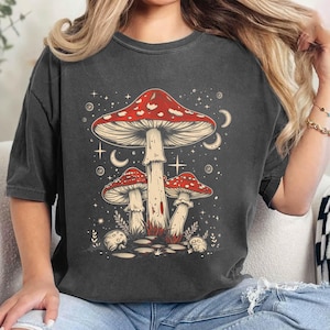 Boho Retro Hippie Mushrooms Natural Comfort Colors T-shirt, Cottagecore Shirt, Goblincore Tshirt, Nature Lover Tee, Plant Lover, Gardener