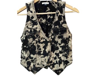 Colete jeans American Eagle tingido à mão e descolorido - Tamanho Médio