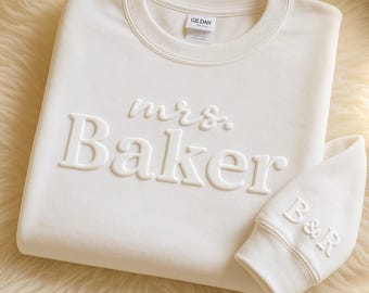 Personalized Future Mrs Sweatshirt – Bride Gift, Custom Name Wedding Crewneck, Engagement Gift, Bridal Shower Sweater