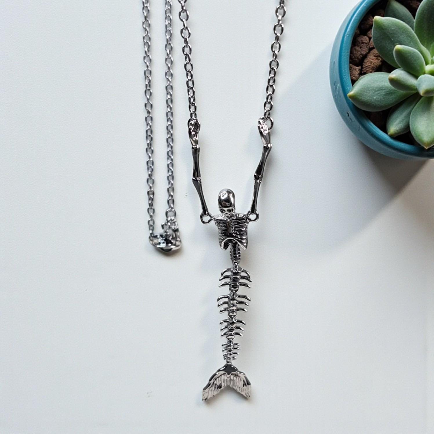 Vivienne westwood bone necklace - Etsy 日本