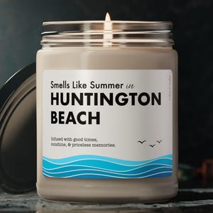 Huntington Beach Candle - Smells Like Summer in Huntington Beach - Beach Lover Gift, Coastal Home Decor - Huntington Beach, California